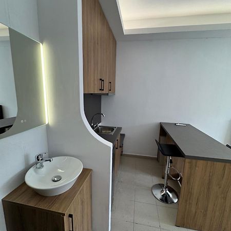 Central Apartment 6 Larissa Esterno foto