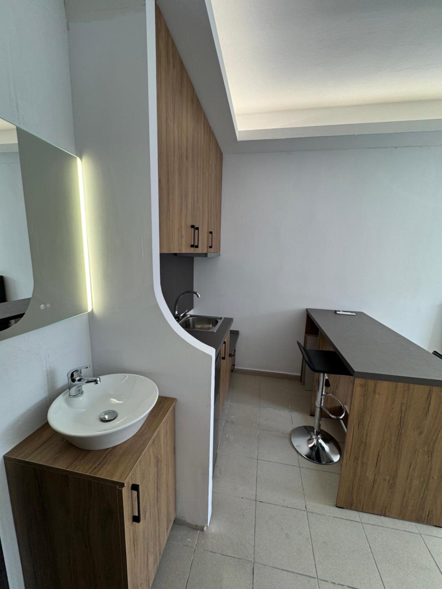 Central Apartment 6 Larissa Esterno foto